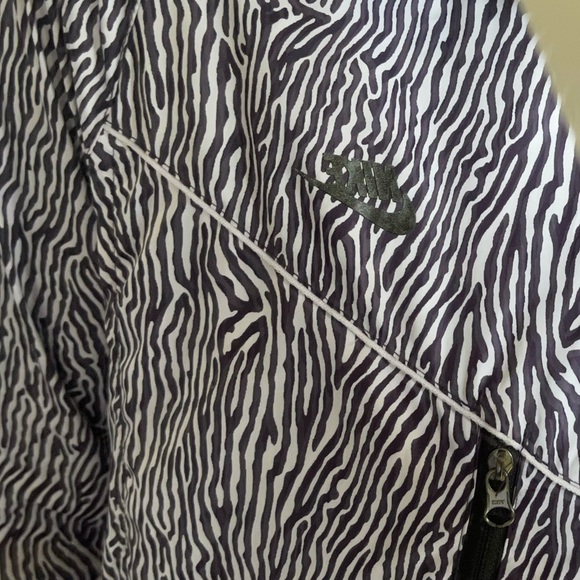 Nike running jacket - Picture 2 of 3